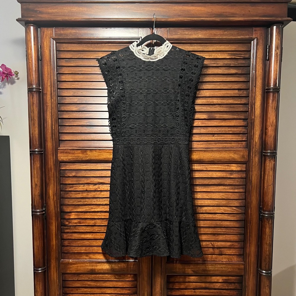 Sandro Paris Black Guipure Lace Mini Dress White Crochet Collar Ruffle Hem 40